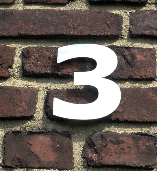 Hausnummer "3", DREI, aus poliertem Edelstahl